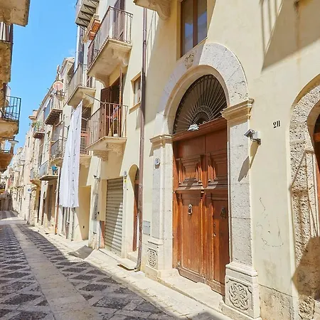 Palazzo Volta Apartment *